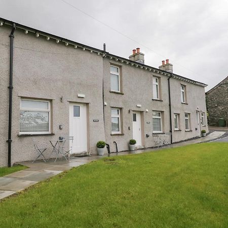 Oxen Park Farm Cottage Ulverston Eksteriør billede